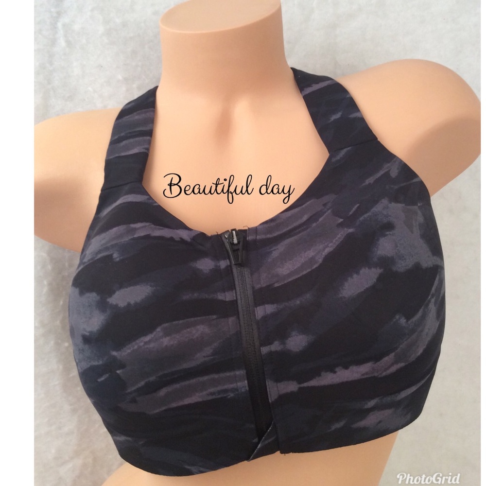 Victoria’s Secret sport bra